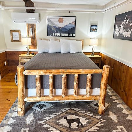 The Black Walnut Inn อัมเฮิร์สต์ ภายนอก รูปภาพ