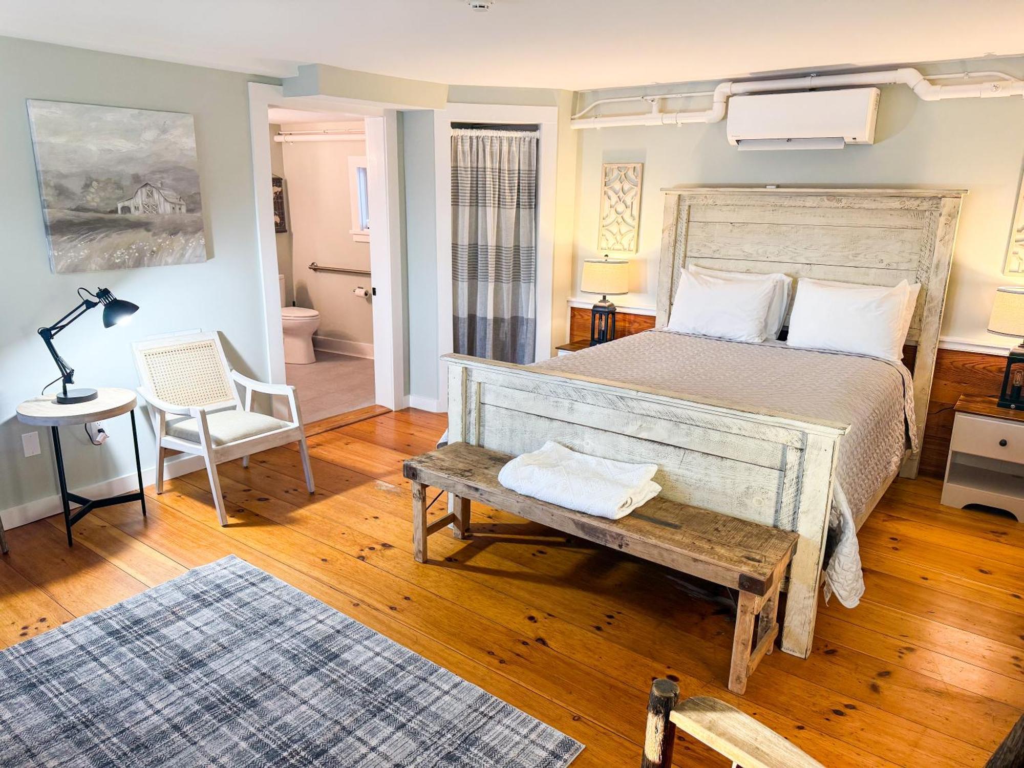 The Black Walnut Inn อัมเฮิร์สต์ ภายนอก รูปภาพ