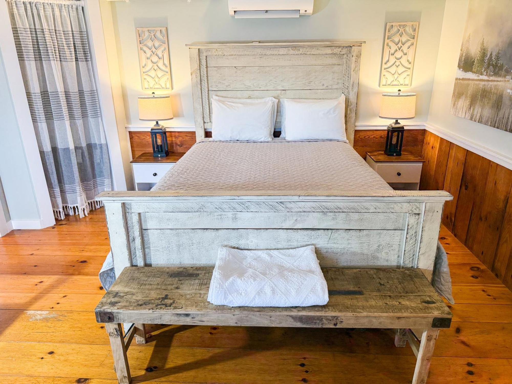 The Black Walnut Inn อัมเฮิร์สต์ ภายนอก รูปภาพ